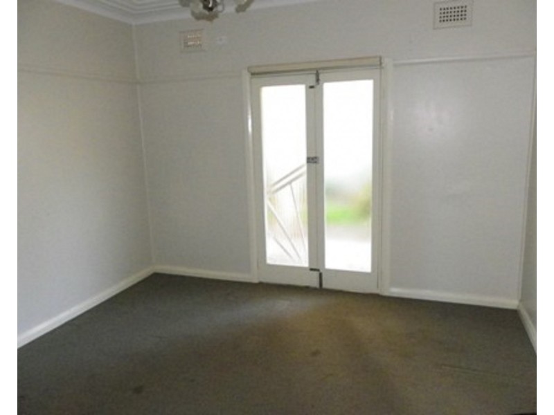 37  Monie Avenue, East Hills NSW 2213