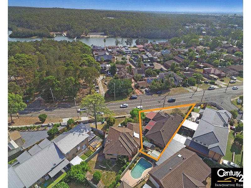 751a Henry Lawson Drive, Picnic Point NSW 2213