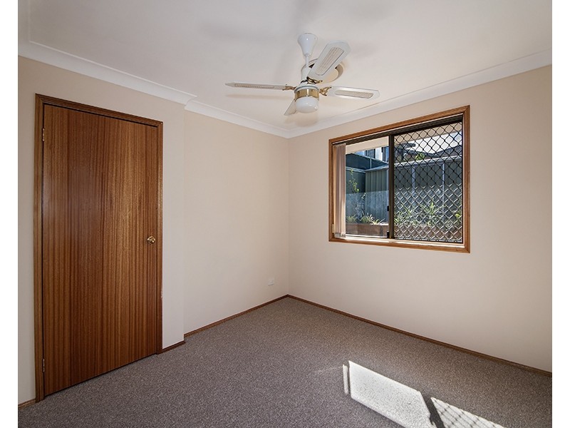 751a Henry Lawson Drive, Picnic Point NSW 2213