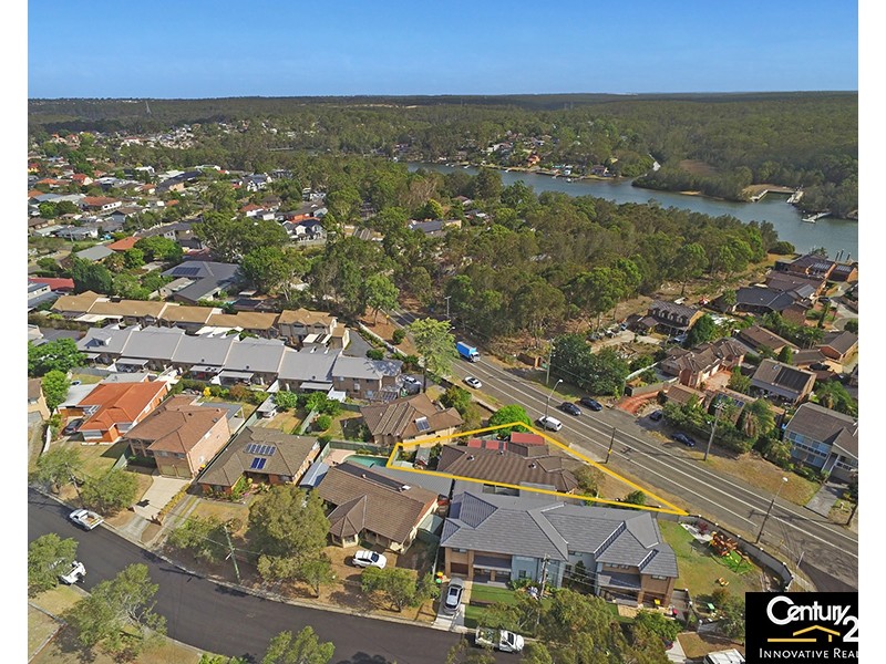 751a Henry Lawson Drive, Picnic Point NSW 2213