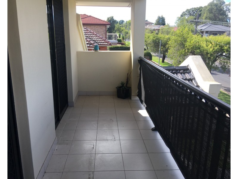 32a Railway Parade, Condell Park NSW 2200