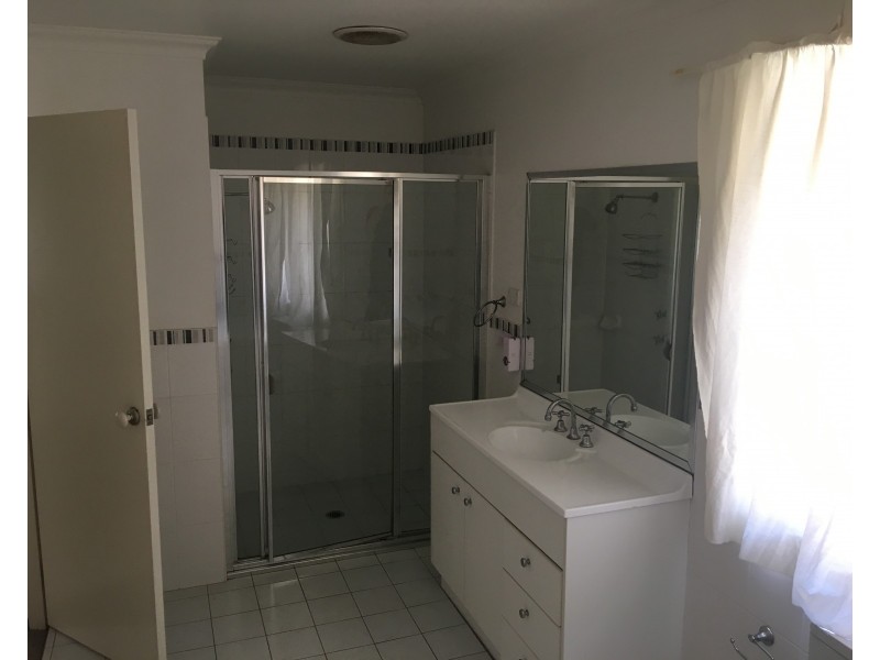 32a Railway Parade, Condell Park NSW 2200