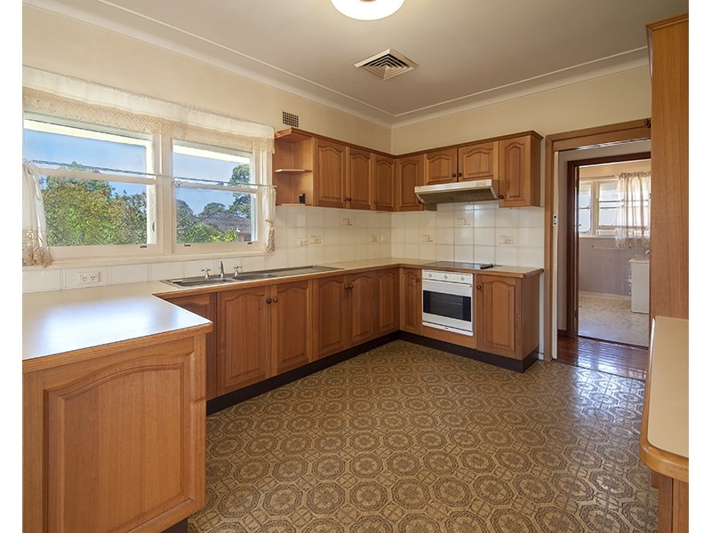 99 Flinders Road, Georges Hall NSW 2198