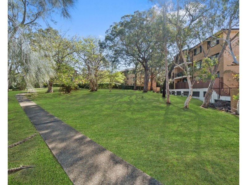 2/94-100 Flora Street, Sutherland NSW 2232