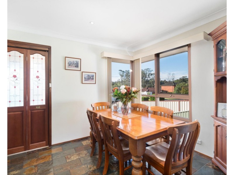 39 Oak Drive, Georges Hall NSW 2198