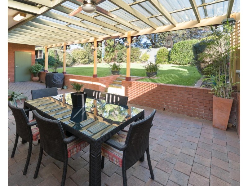 39 Oak Drive, Georges Hall NSW 2198