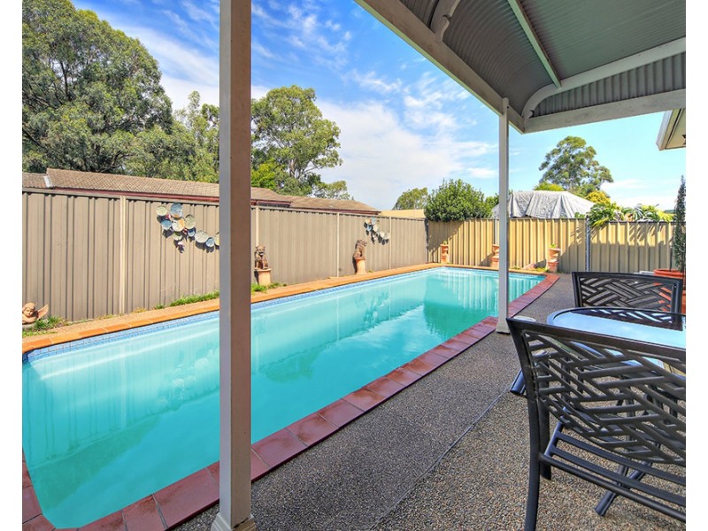 28 Mae Crescent, Panania NSW 2213