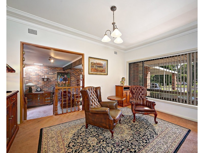 28 Mae Crescent, Panania NSW 2213