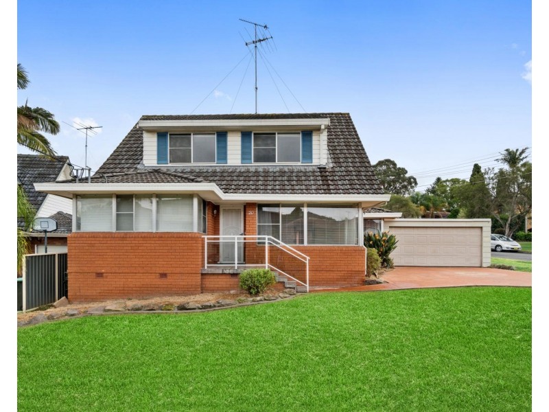20 Caroline Crescent, Georges Hall NSW 2198