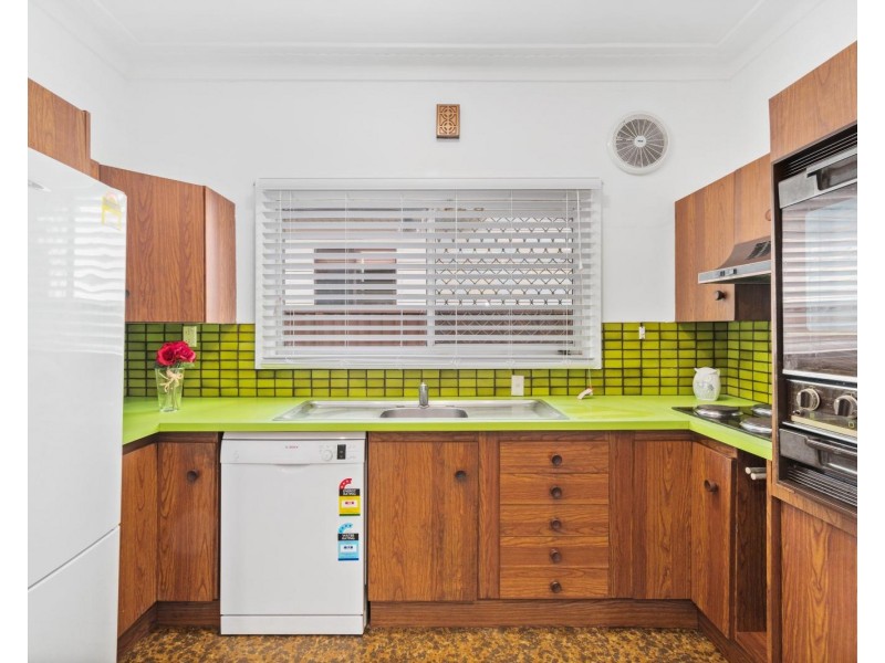 6 Ashcroft Street, Georges Hall NSW 2198