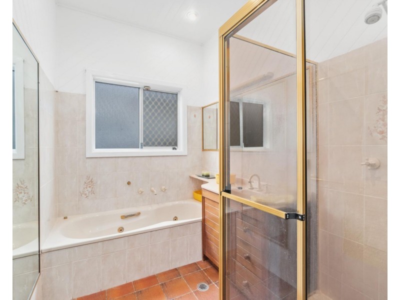 6 Ashcroft Street, Georges Hall NSW 2198