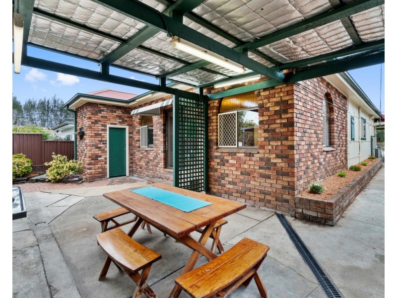 6 Ashcroft Street, Georges Hall NSW 2198