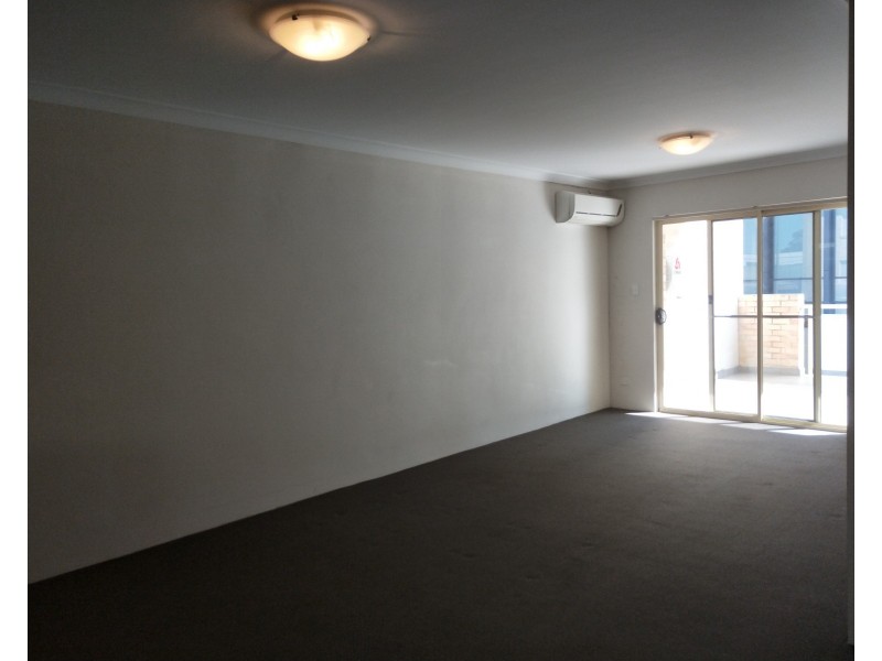 2/8-10 Revesby Place, Revesby NSW 2212