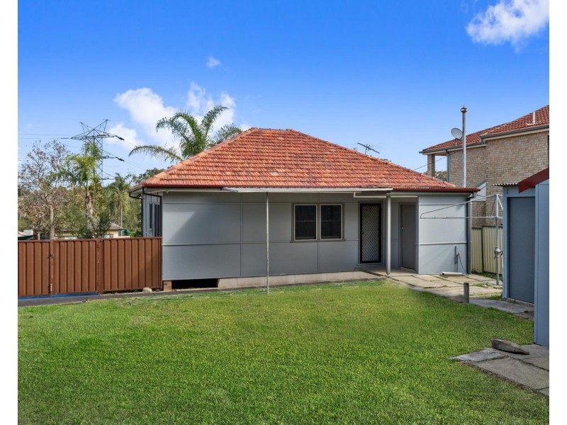 12 Fewtrell Avenue, Revesby Heights NSW 2212