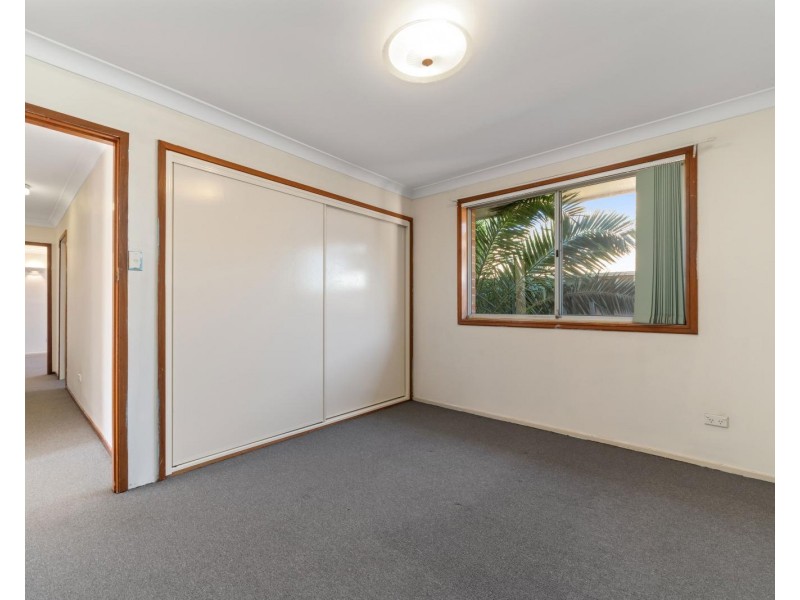 15 Mezen Place, St Clair NSW 2759