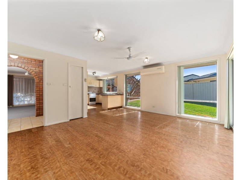 15 Mezen Place, St Clair NSW 2759