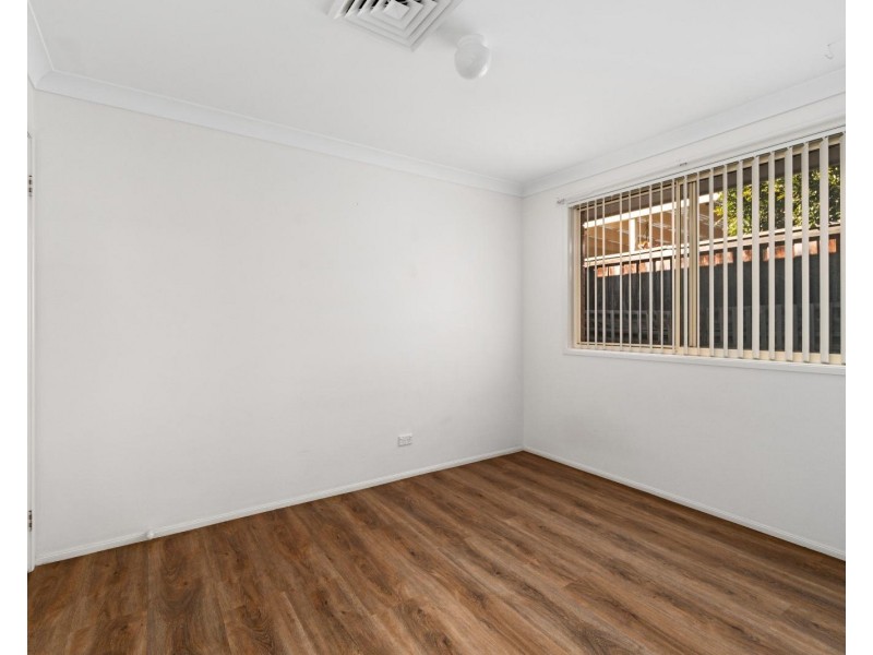 17 The Whitewater, Mount Annan NSW 2567