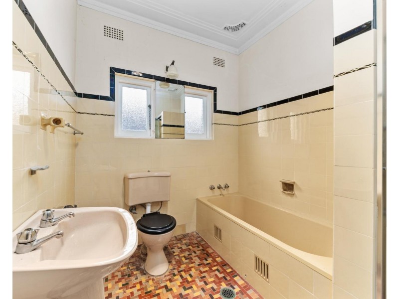 5 Noeline Street, Hurstville NSW 2220