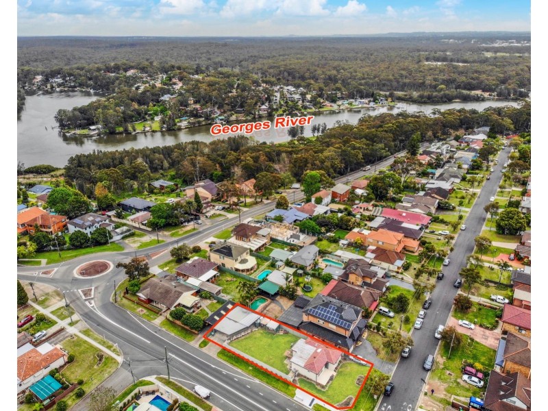1 Doris Street, Picnic Point NSW 2213
