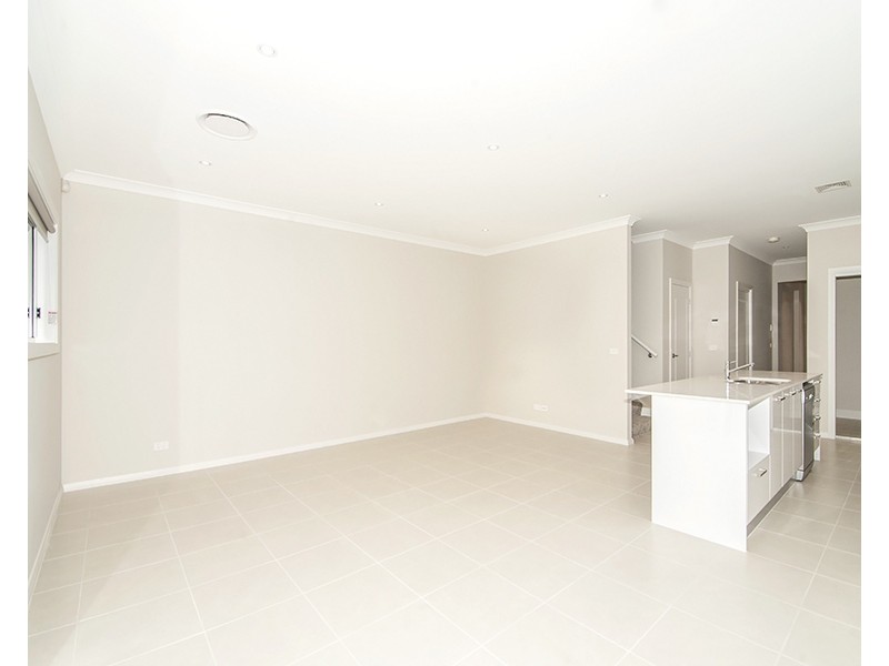 10  Kathleen Pde DEPOSIT TAKEN, Picnic Point NSW 2213