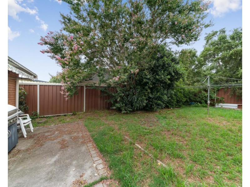 22 Grieve Crescent, Milperra NSW 2214