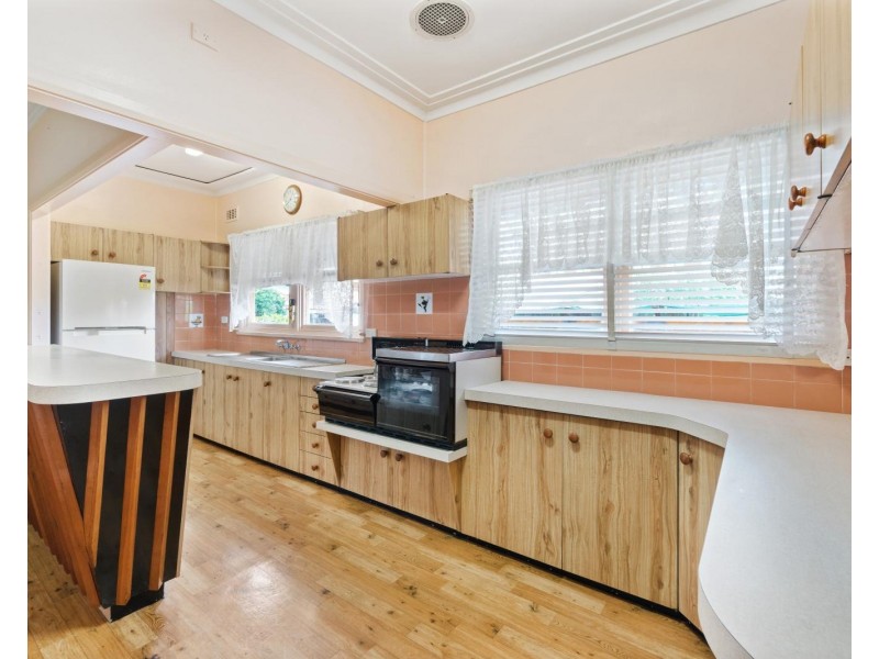 187 Picnic Point Road, Picnic Point NSW 2213