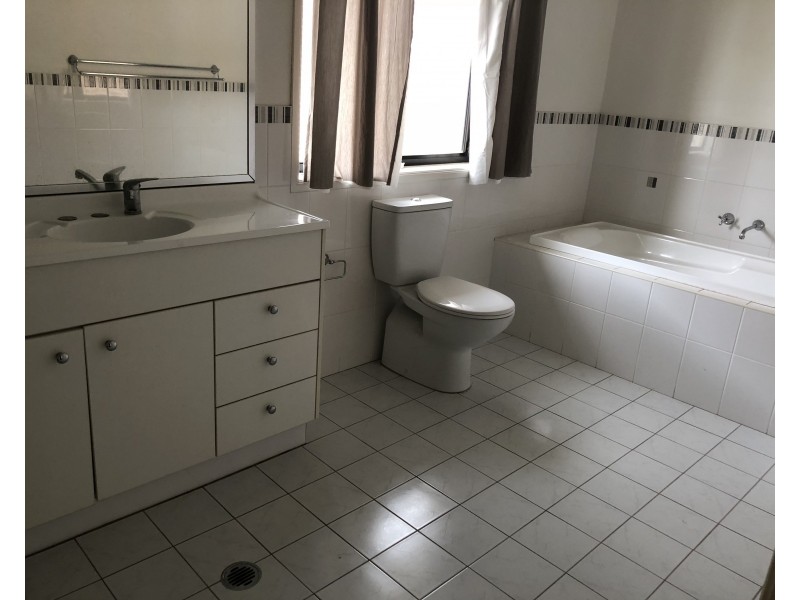 32a Railway Parade, Condell Park NSW 2200