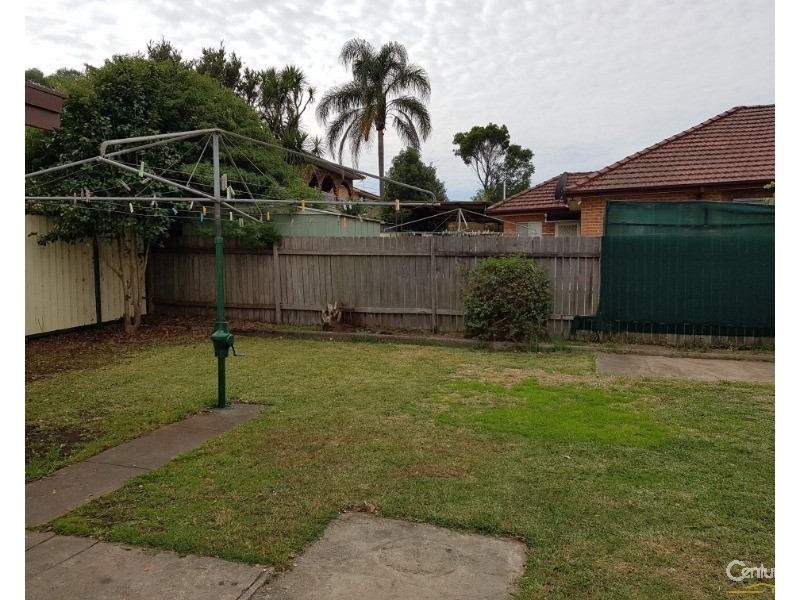 26 Townsend Street, Condell Park NSW 2200