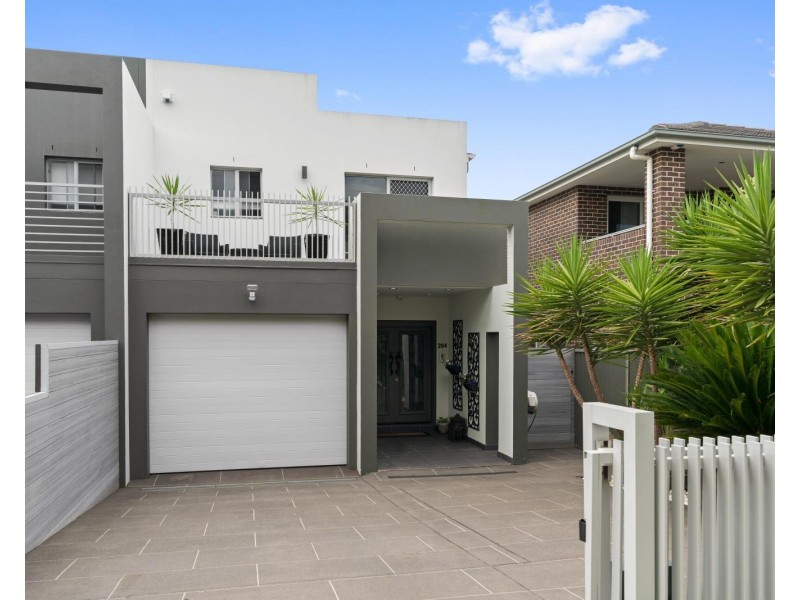 204 Marco Avenue, Panania NSW 2213