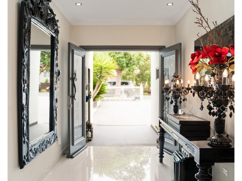 204 Marco Avenue, Panania NSW 2213