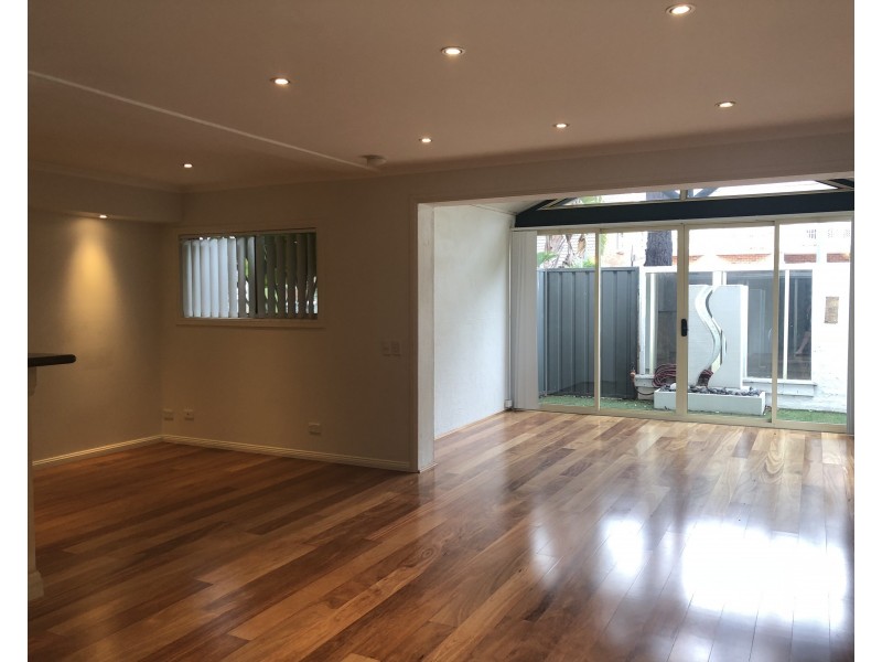 15 Mead Drive, Chipping Norton NSW 2170