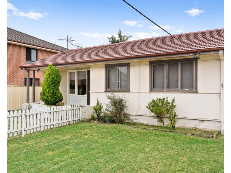 25 Ambon Road, Holsworthy NSW 2173