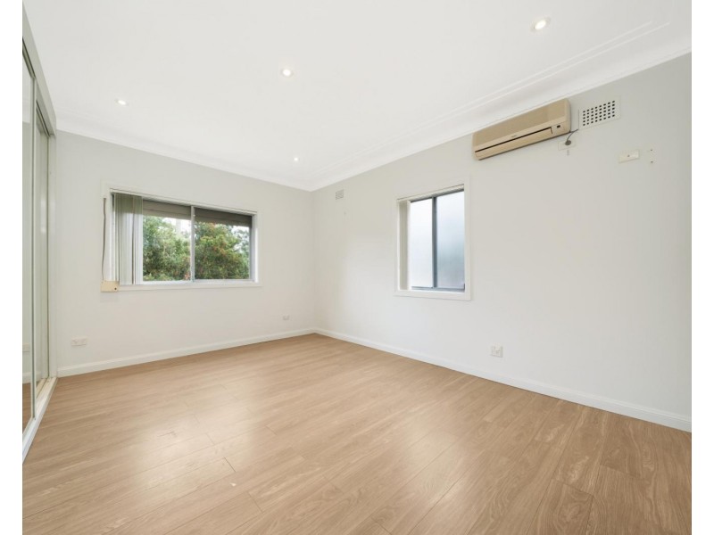 187 Henry Lawson Drive, Georges Hall NSW 2198