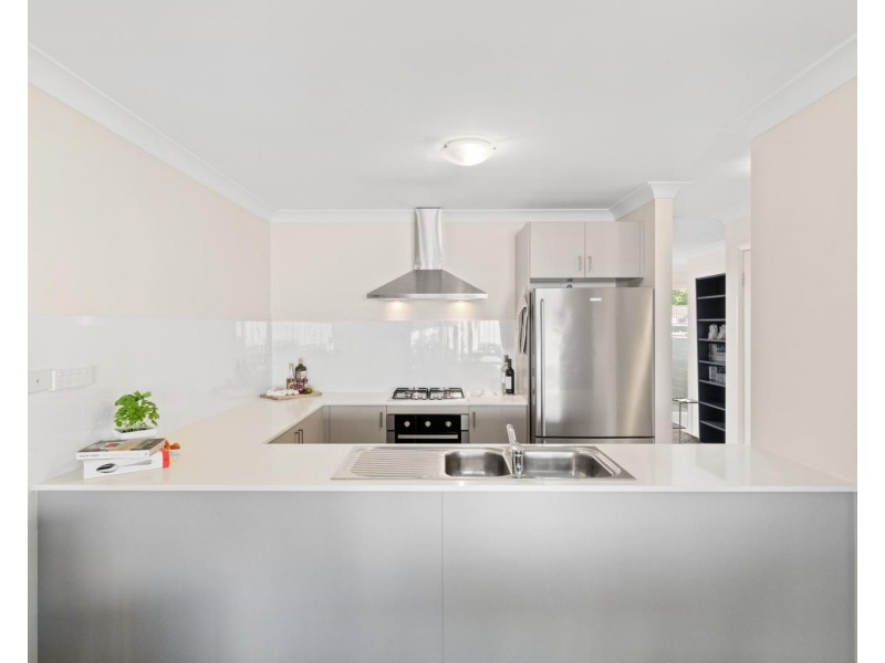 2/243 Epsom Road, Chipping Norton NSW 2170