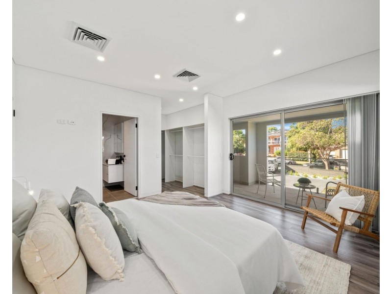 12 Barkl Avenue, Padstow NSW 2211