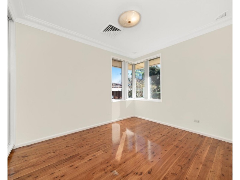 124 Rex  Road, Georges Hall NSW 2198