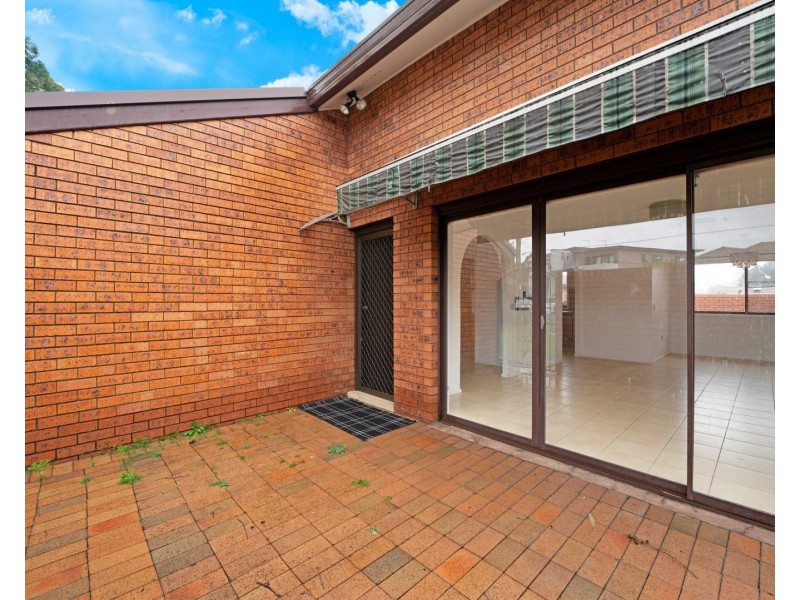 2/17 Campbell Hill Road, Chester Hill NSW 2162