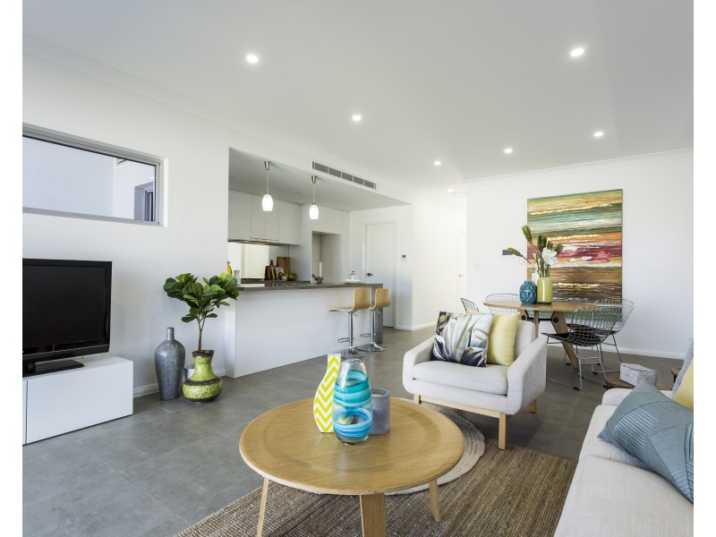 5 Woodburn Avenue, Panania NSW 2213