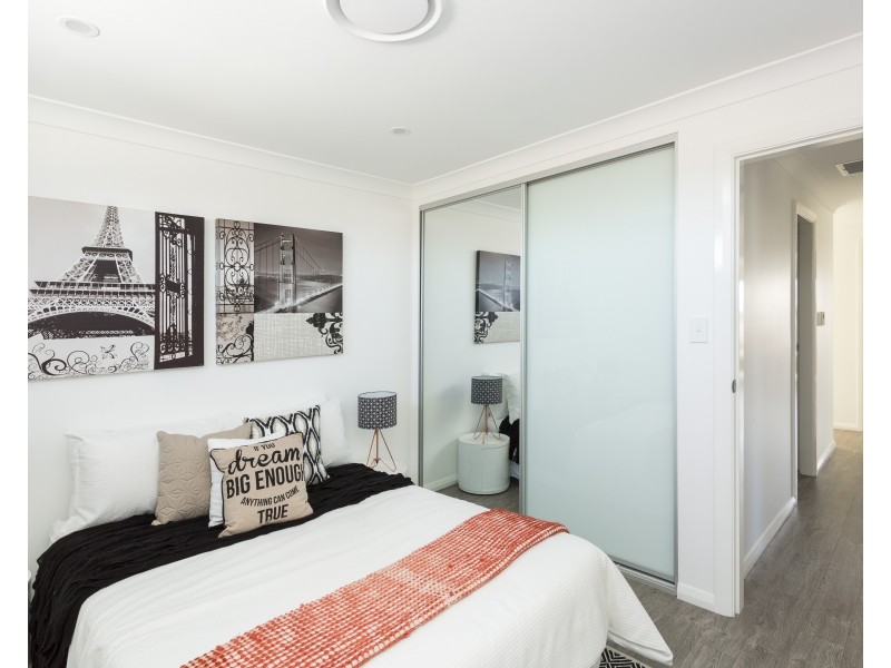 5 Woodburn Avenue, Panania NSW 2213