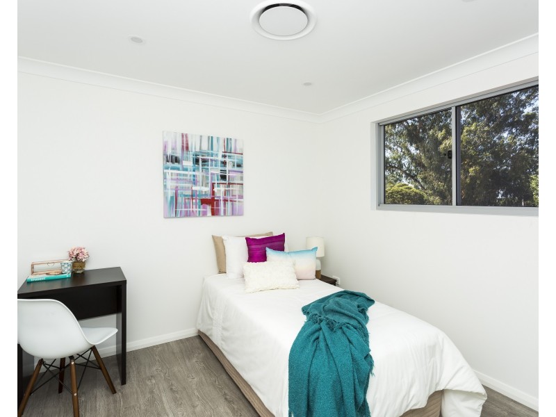 5 Woodburn Avenue, Panania NSW 2213