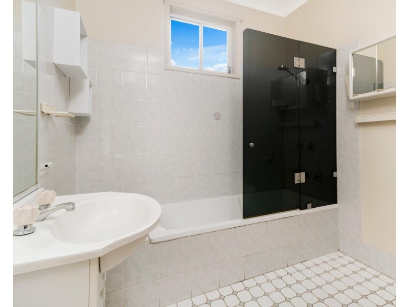 2B Alexander Street, Yagoona NSW 2199