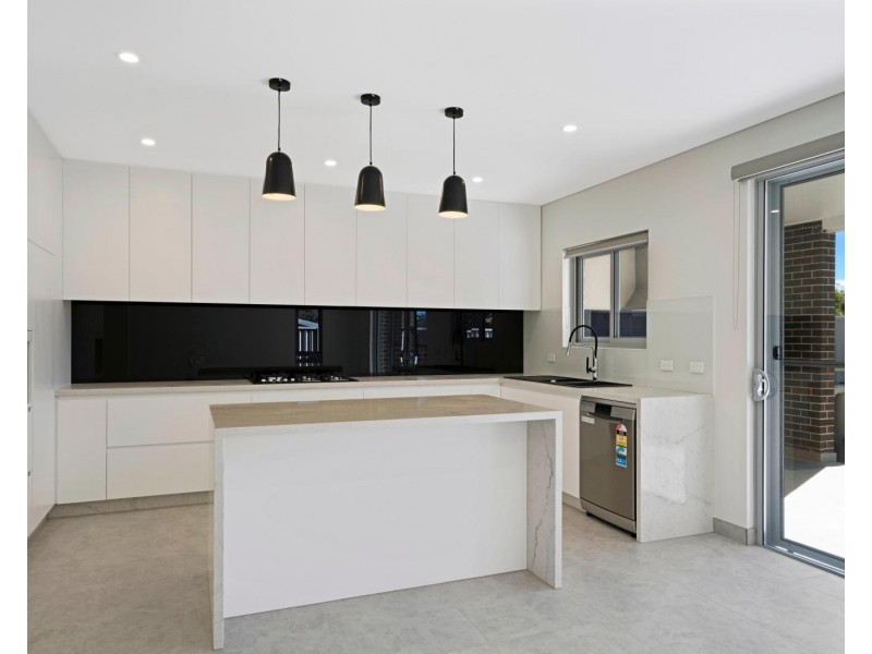 29 Wianamatta Drive, Cartwright NSW 2168