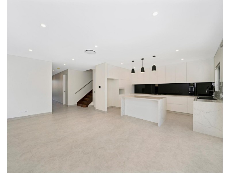 29 Wianamatta Drive, Cartwright NSW 2168