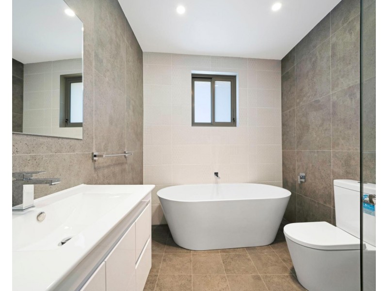 29 Wianamatta Drive, Cartwright NSW 2168