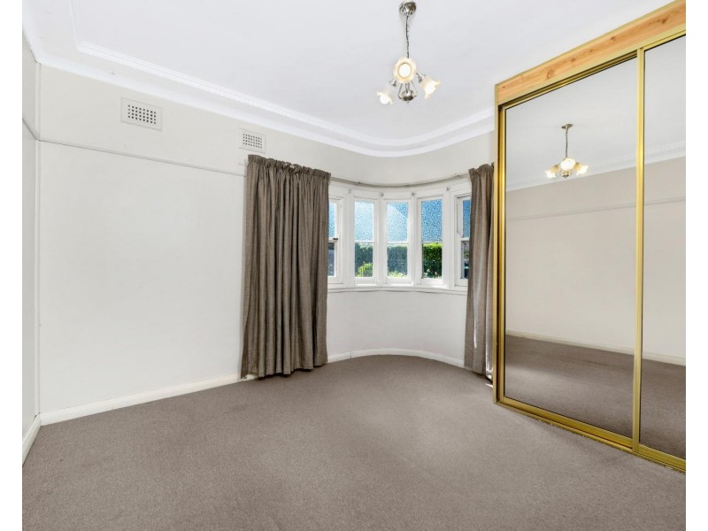 37 Monie Avenue, East Hills NSW 2213