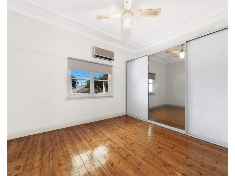 16 William Street, Condell Park NSW 2200