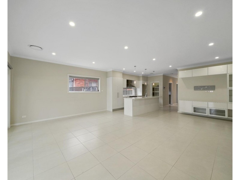 10A Kathleen Parade, Picnic Point NSW 2213