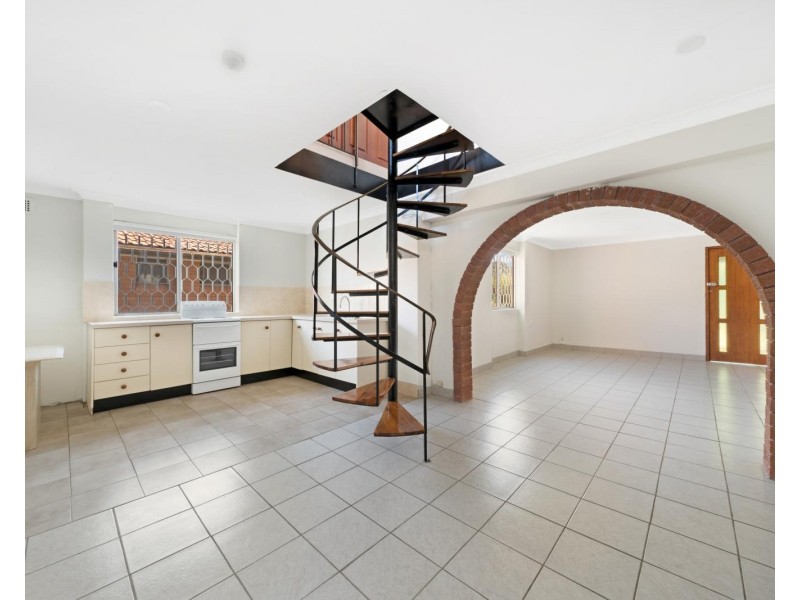 20  Denman Road, Georges Hall NSW 2198