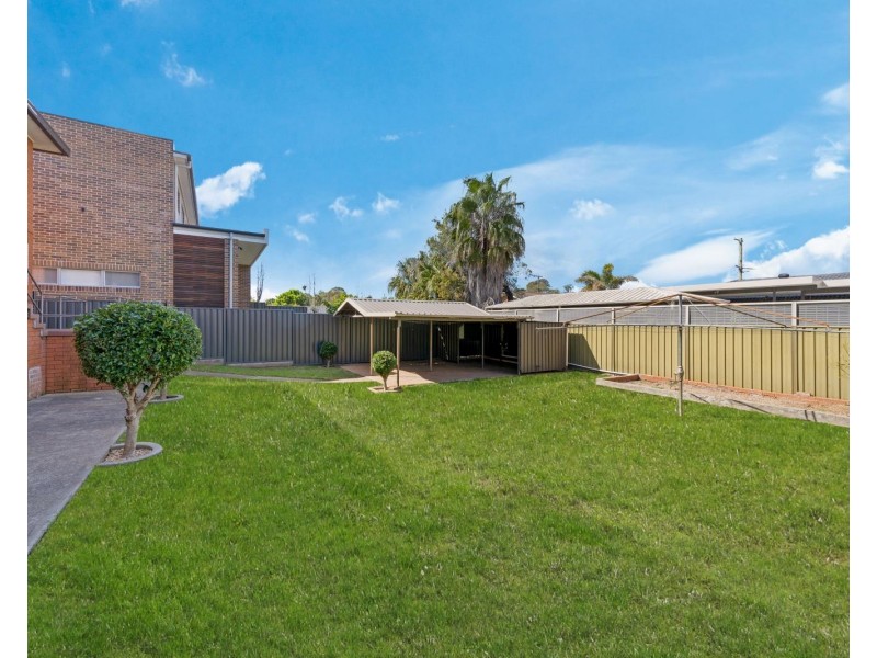 20  Denman Road, Georges Hall NSW 2198