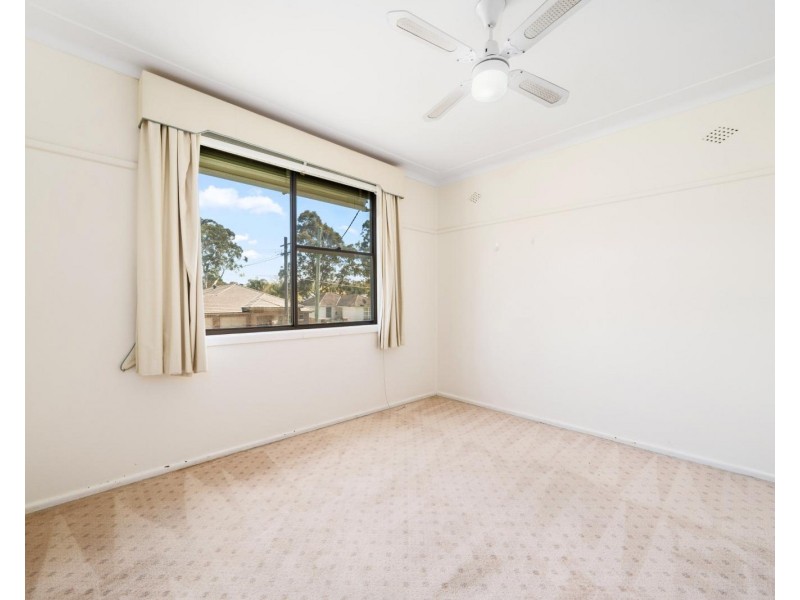 5 Tyalgum Avenue, Panania NSW 2213